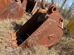Used 2013 Hensley Industries 28IN PC360 Bucket